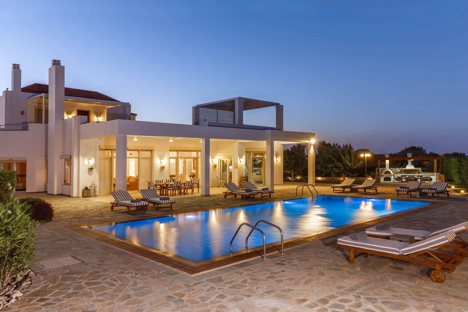 Belvedere Beachfront Villa — photo 1