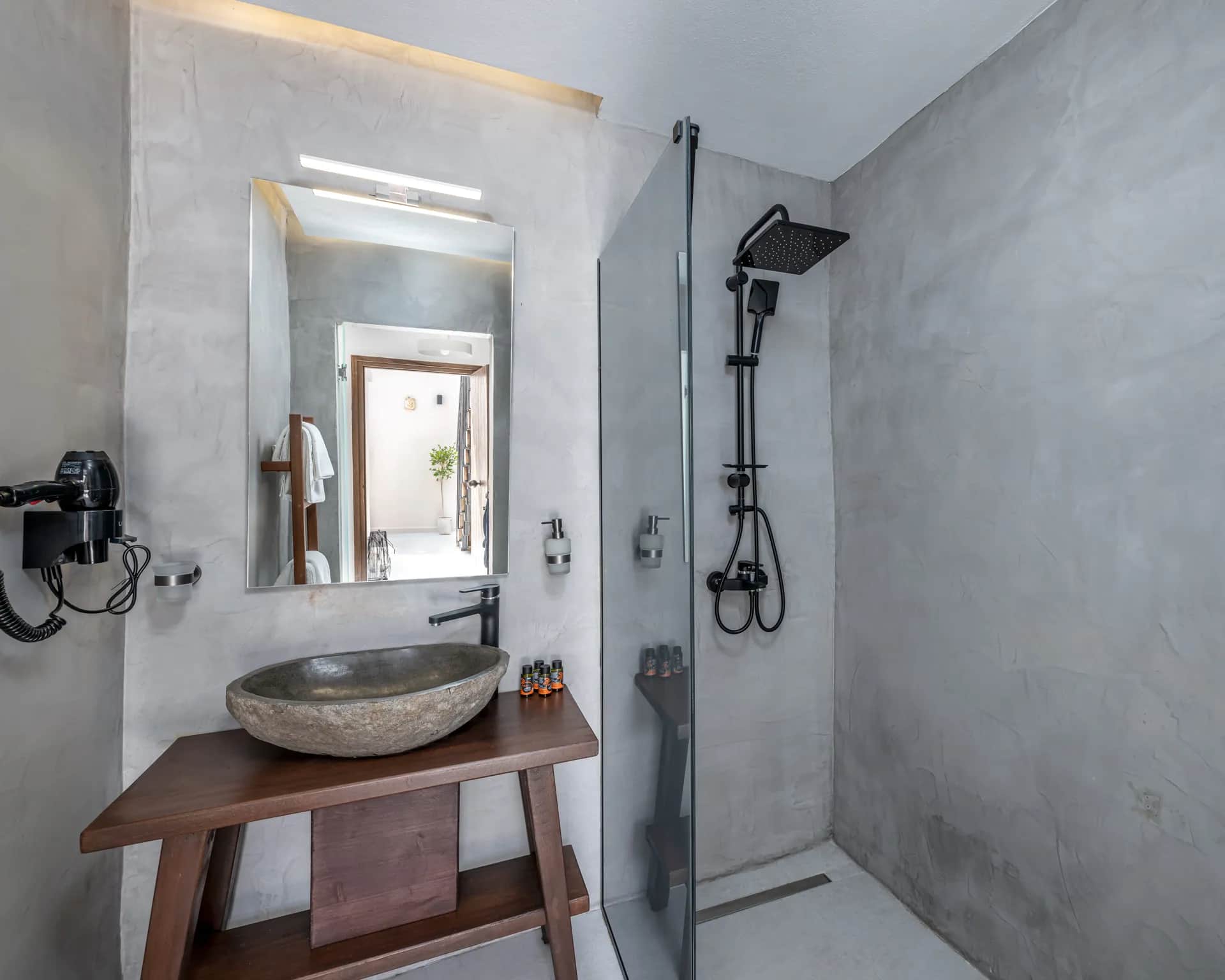 Elia Suites - Suite 6 — photo 4