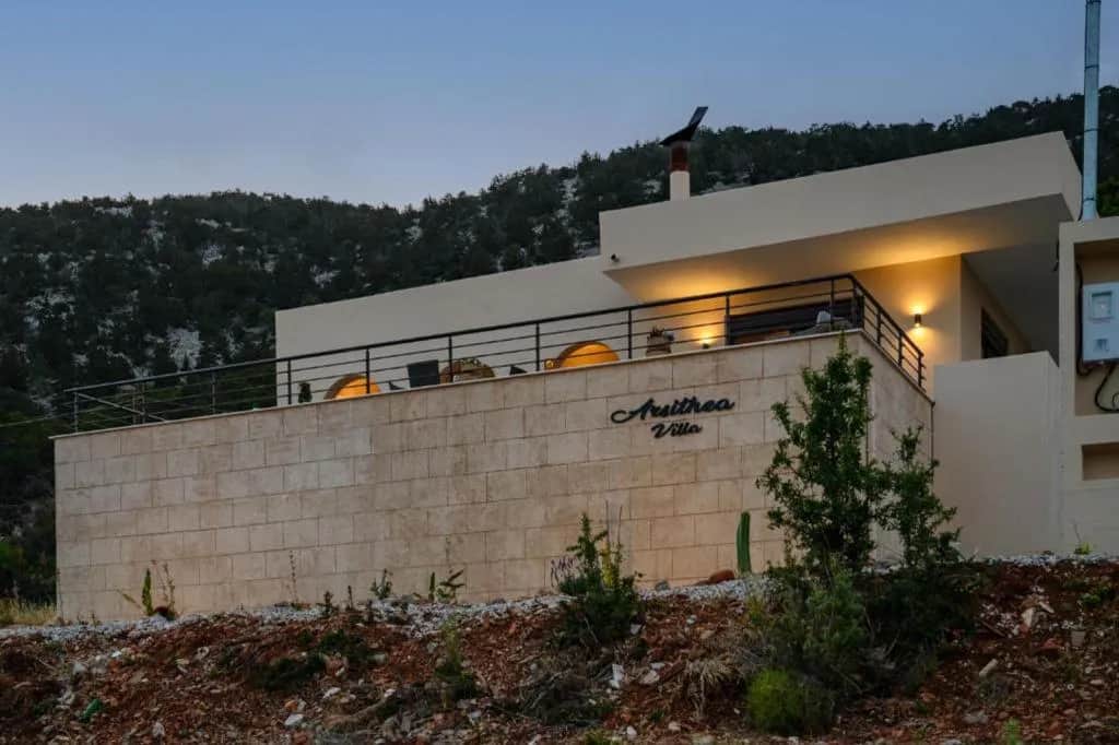 Arsithea Villa, Monolithos