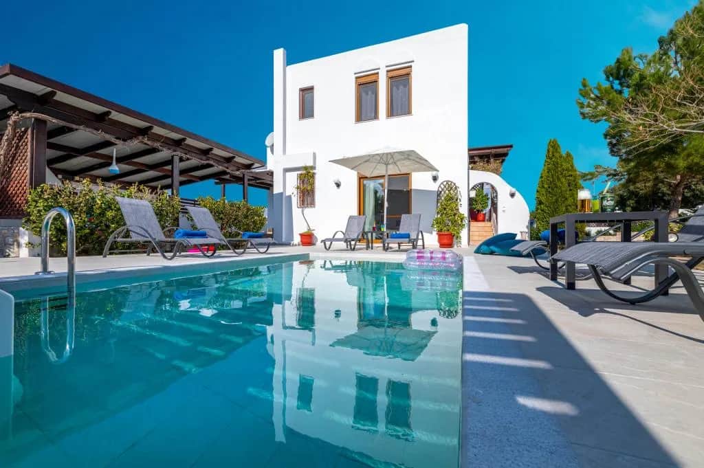 Evilion Villa , Gennadi