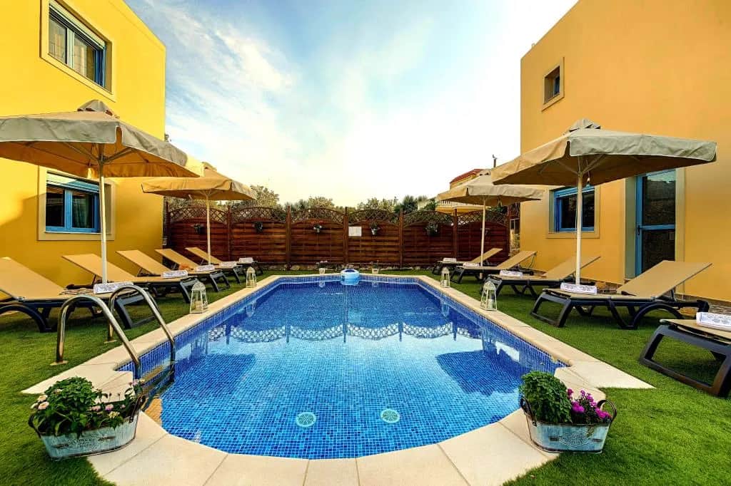Retro Villas - Superior Villa with Shared Pool, Pilonas