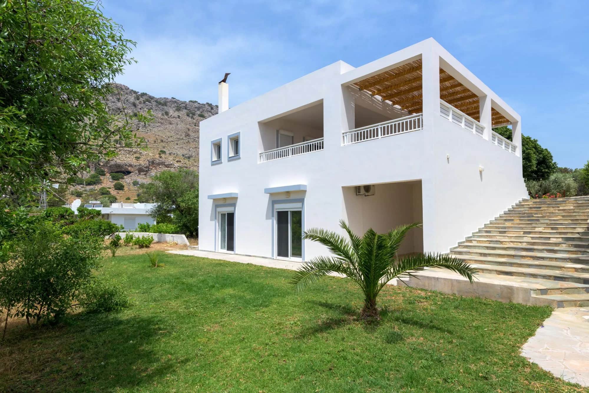 Evelyn Villa Peukous — photo 3