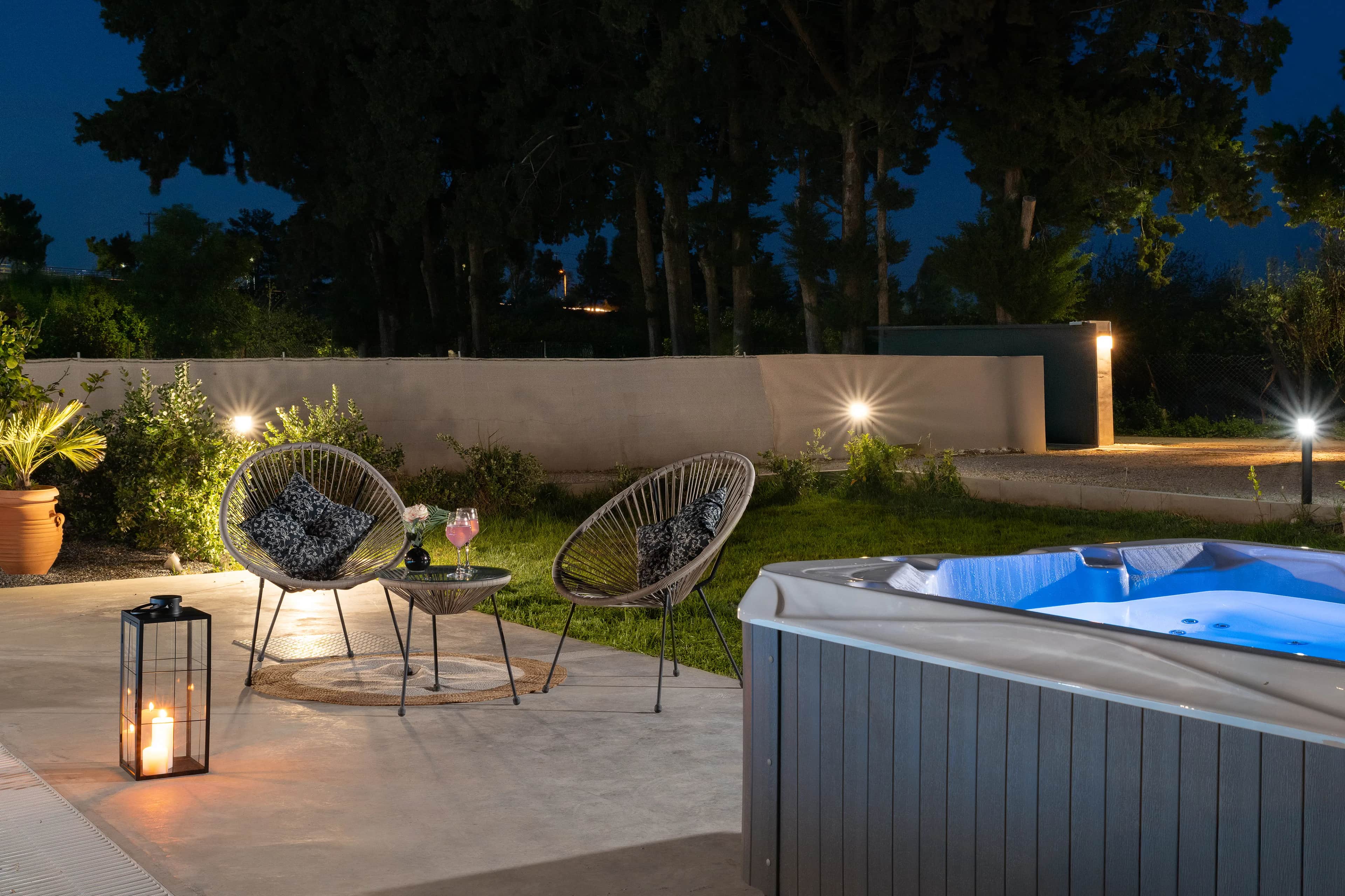 Ethria Pool Villa with heated jacuzzi — photo 3