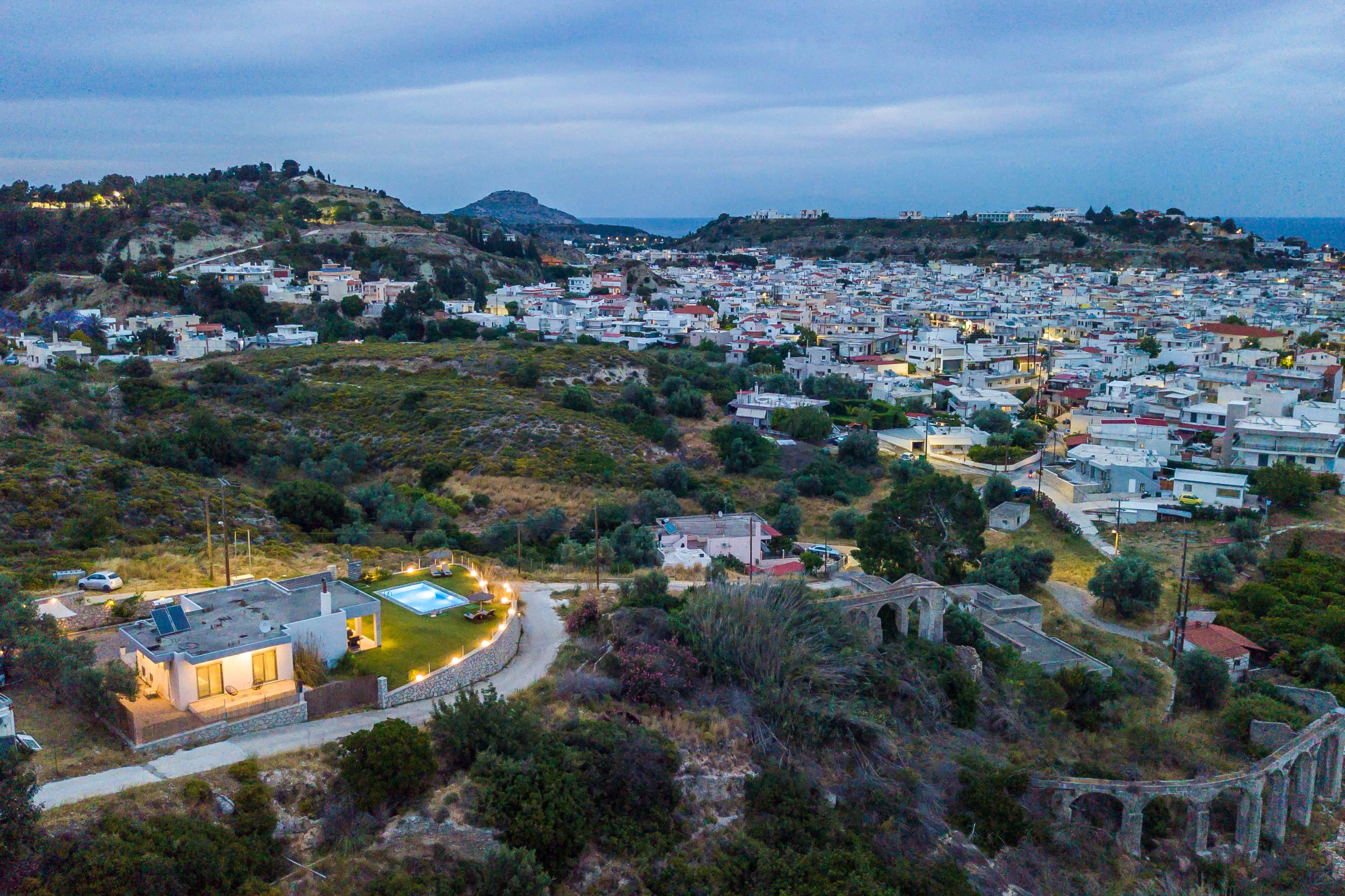High View Villa — photo 2