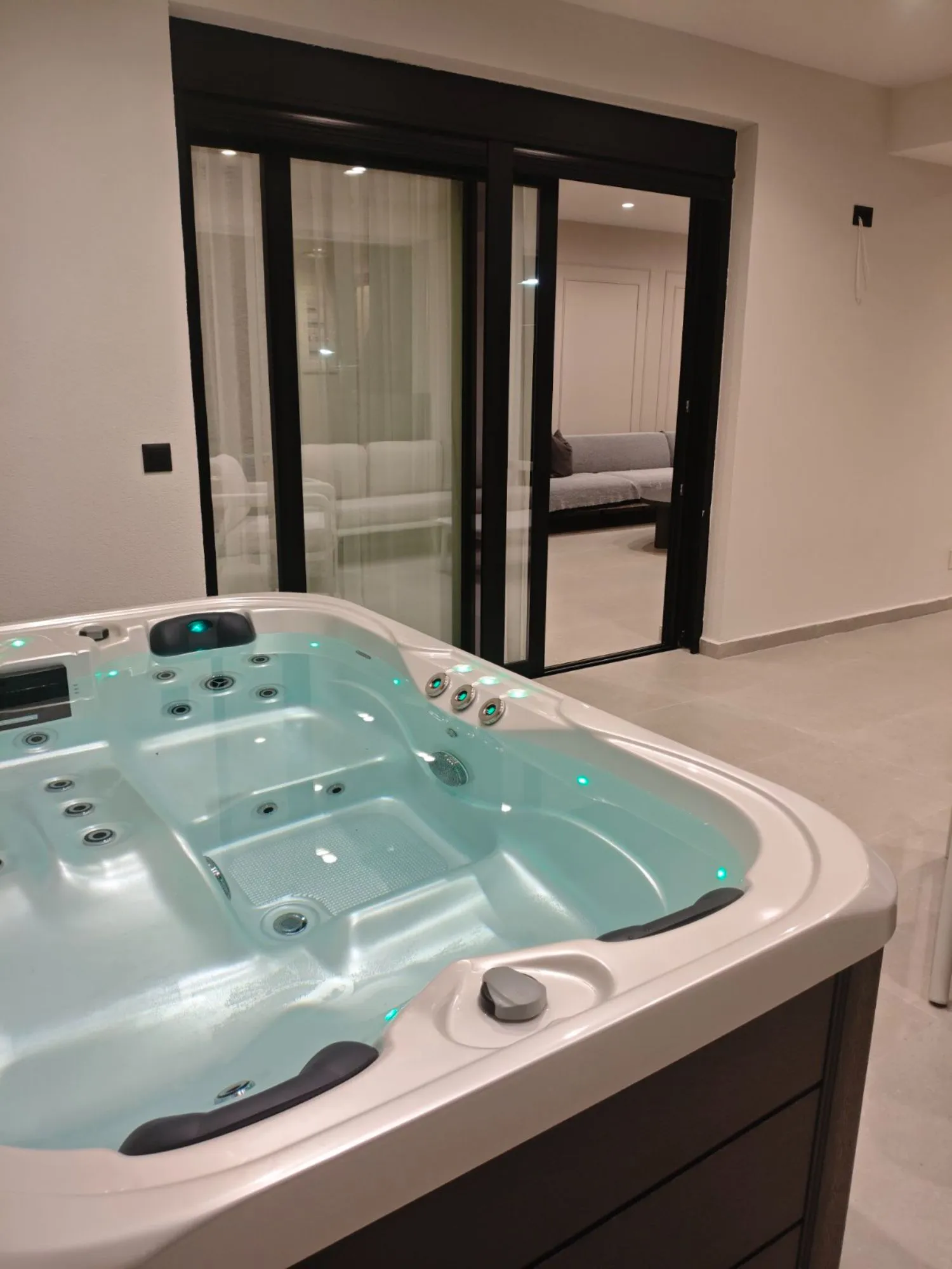 Mirena Exclusive Apartment 3 — photo 2
