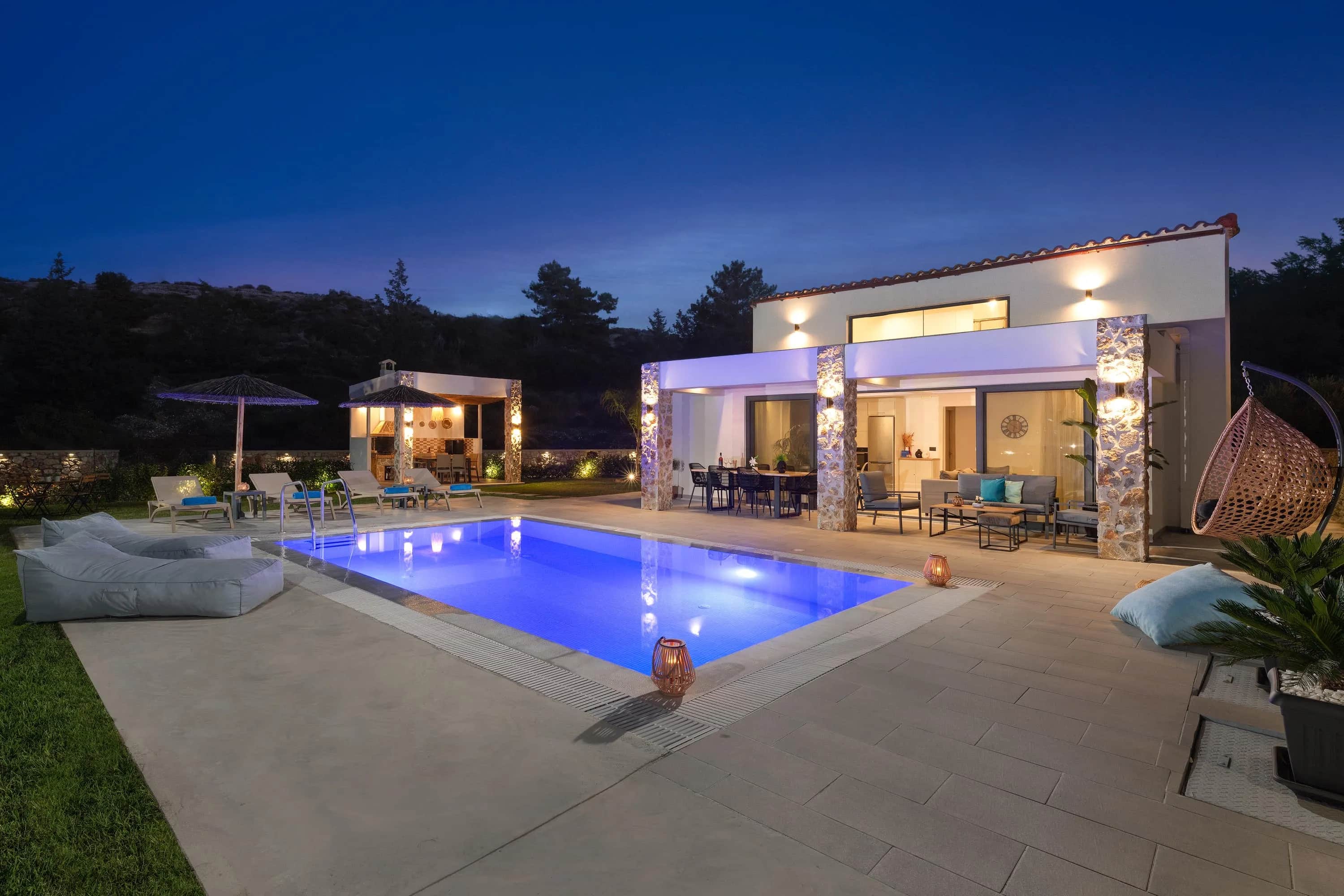 Aiora Luxury Villa 1 — photo 2