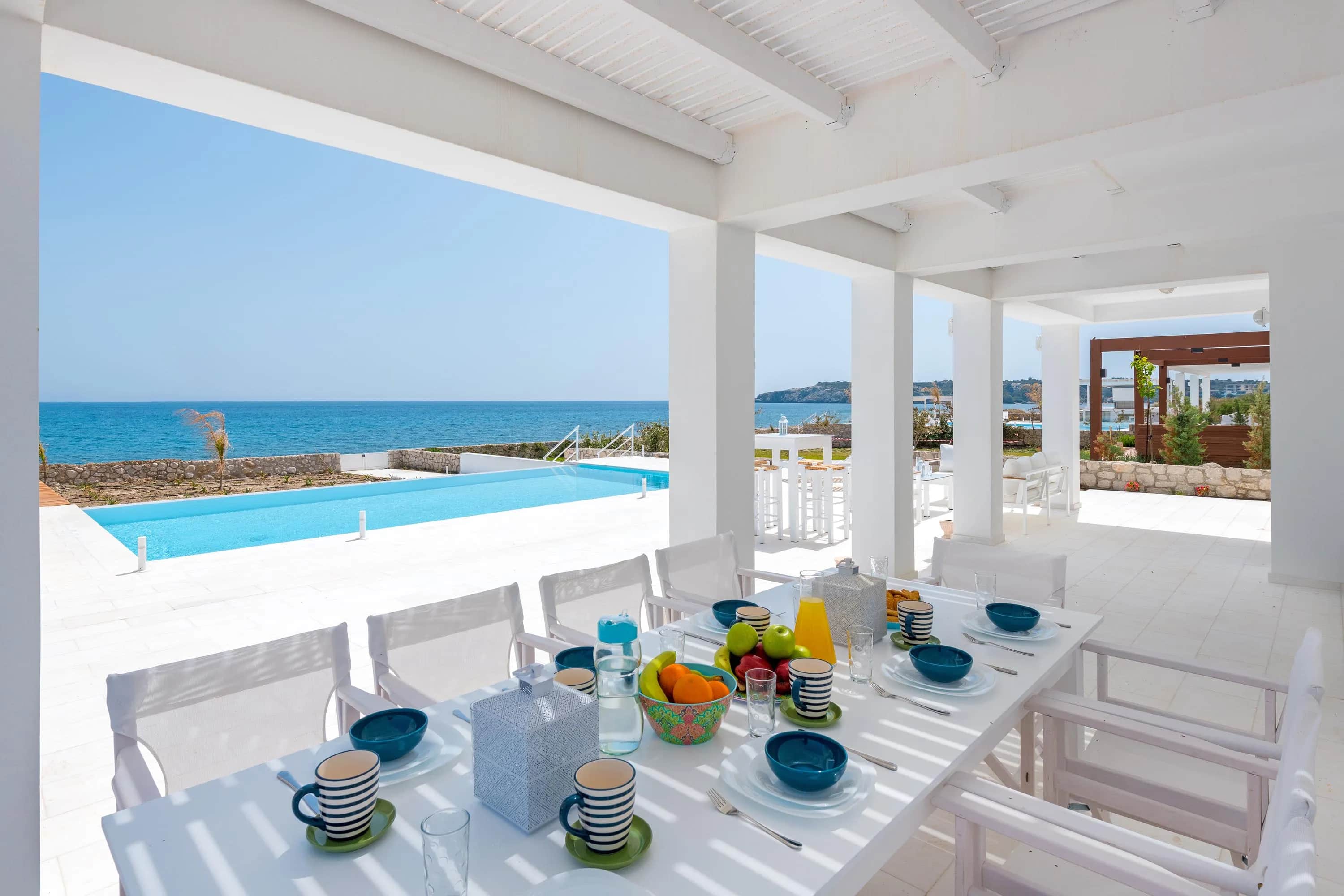Nada Beachfront Villa — photo 3