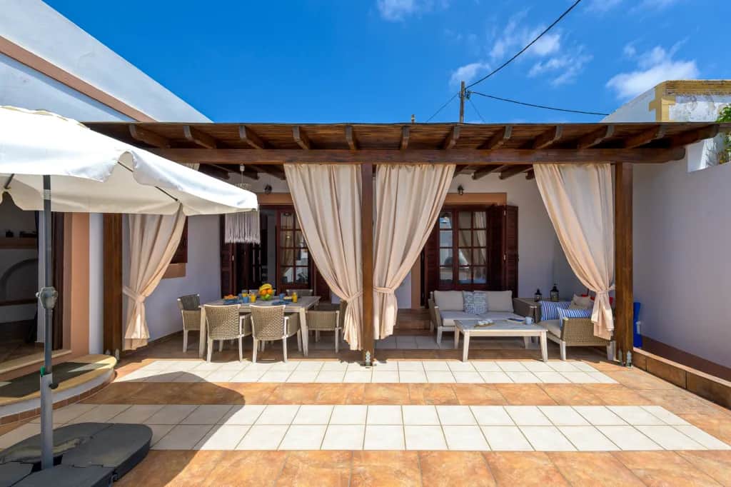 Casa Aestas , Lachania