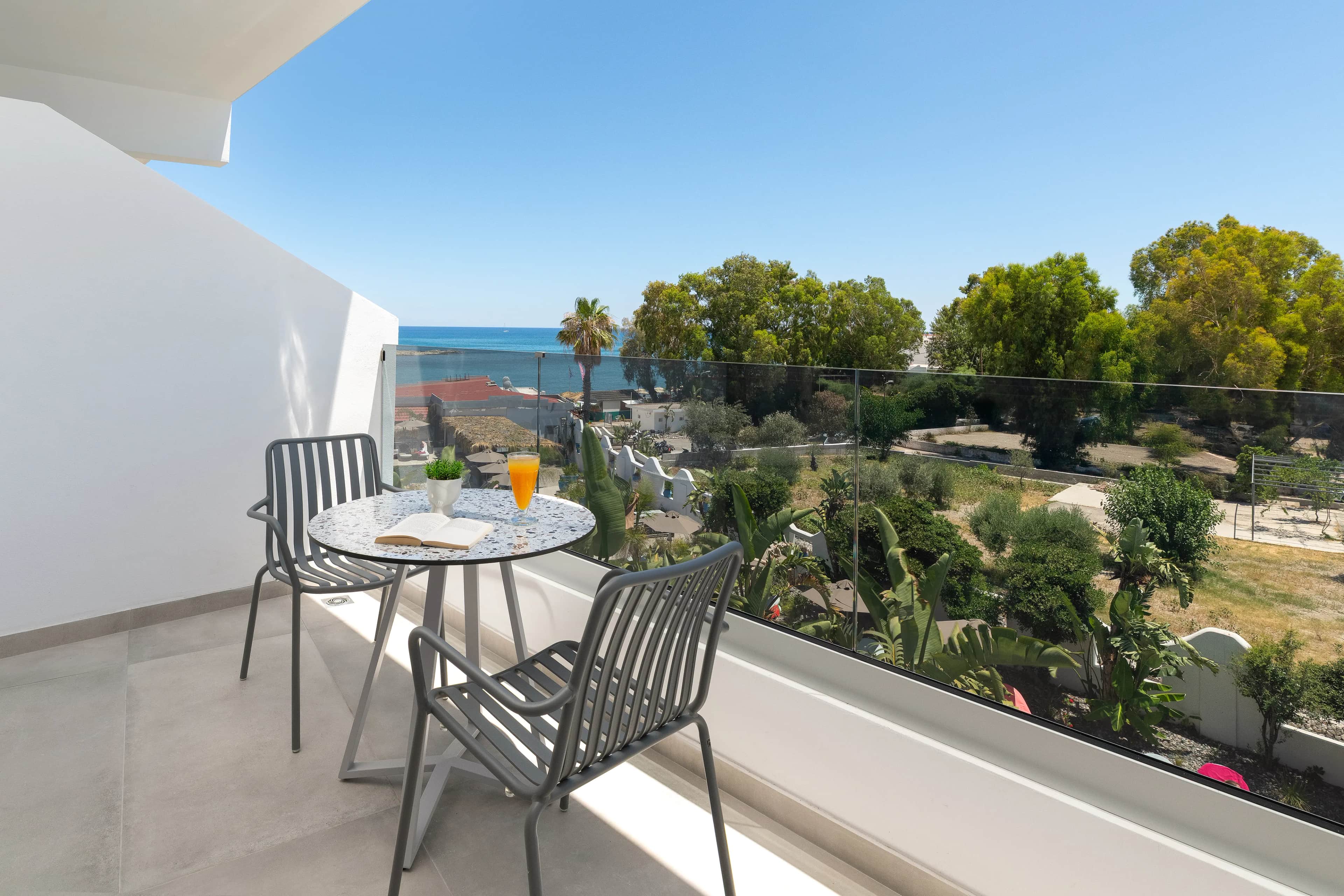 Lux Side Sea View - Aquarius Beach Hotel — photo 4