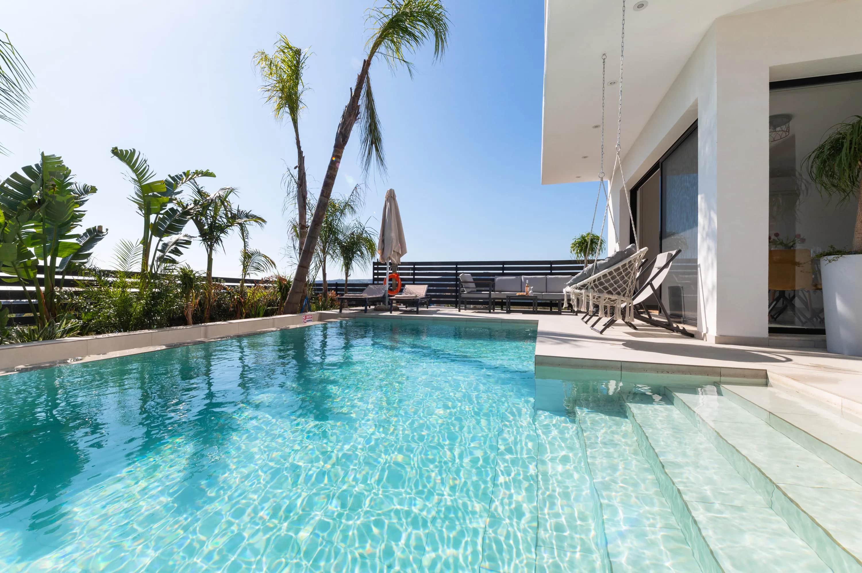 Blue Hills Villa — photo 2