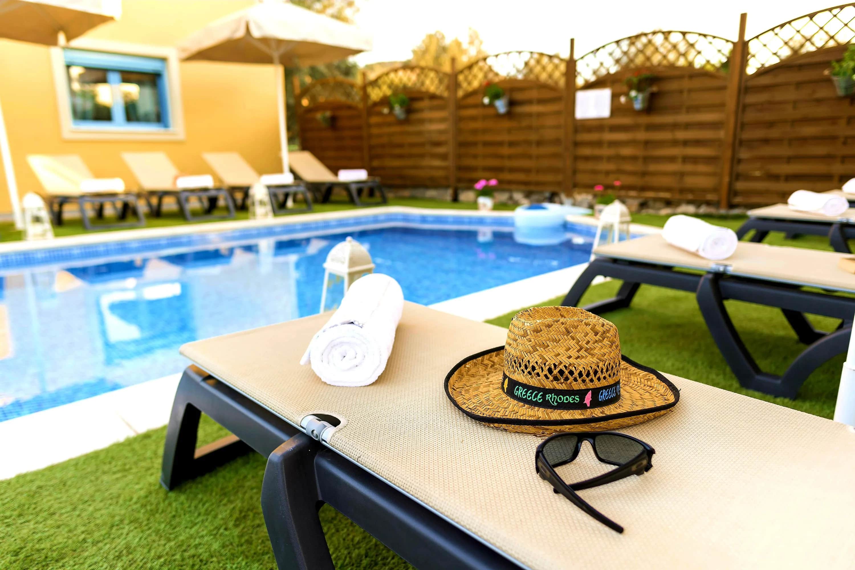 Retro Villas - Deluxe Villa with Pool — photo 3