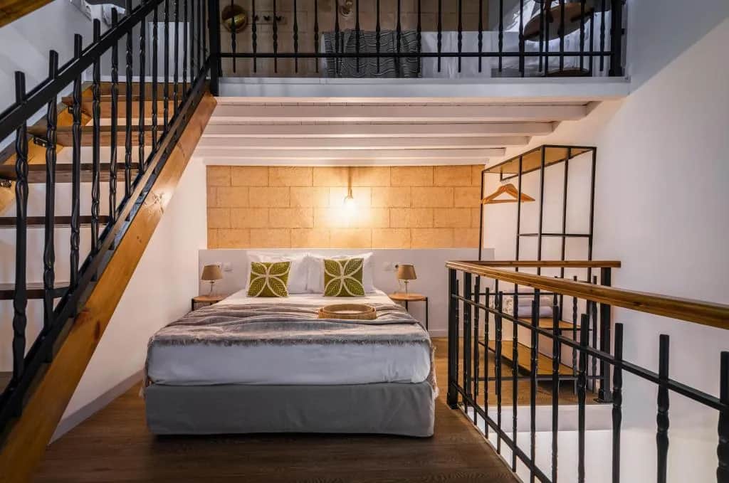 Kiki House, Rhodes City