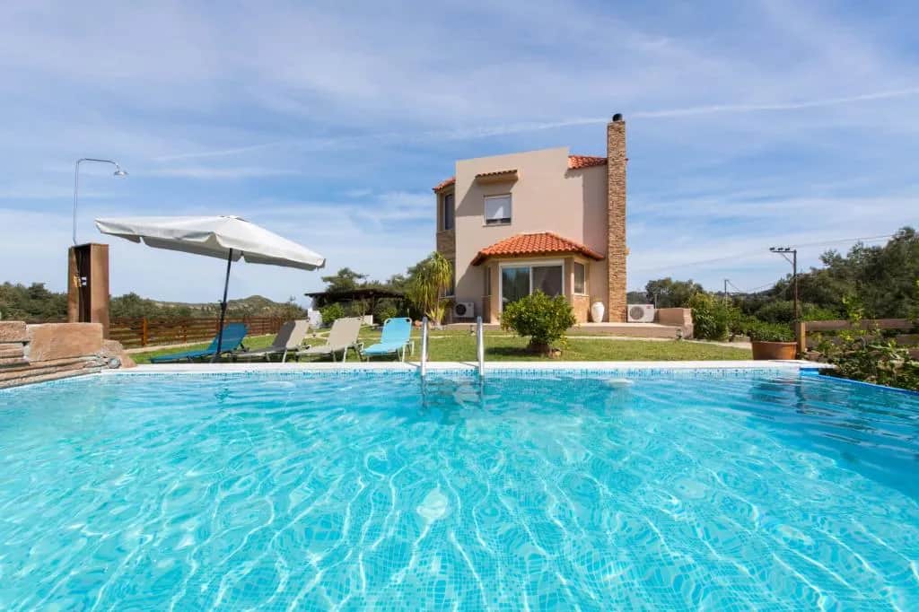 Natura House , Treis