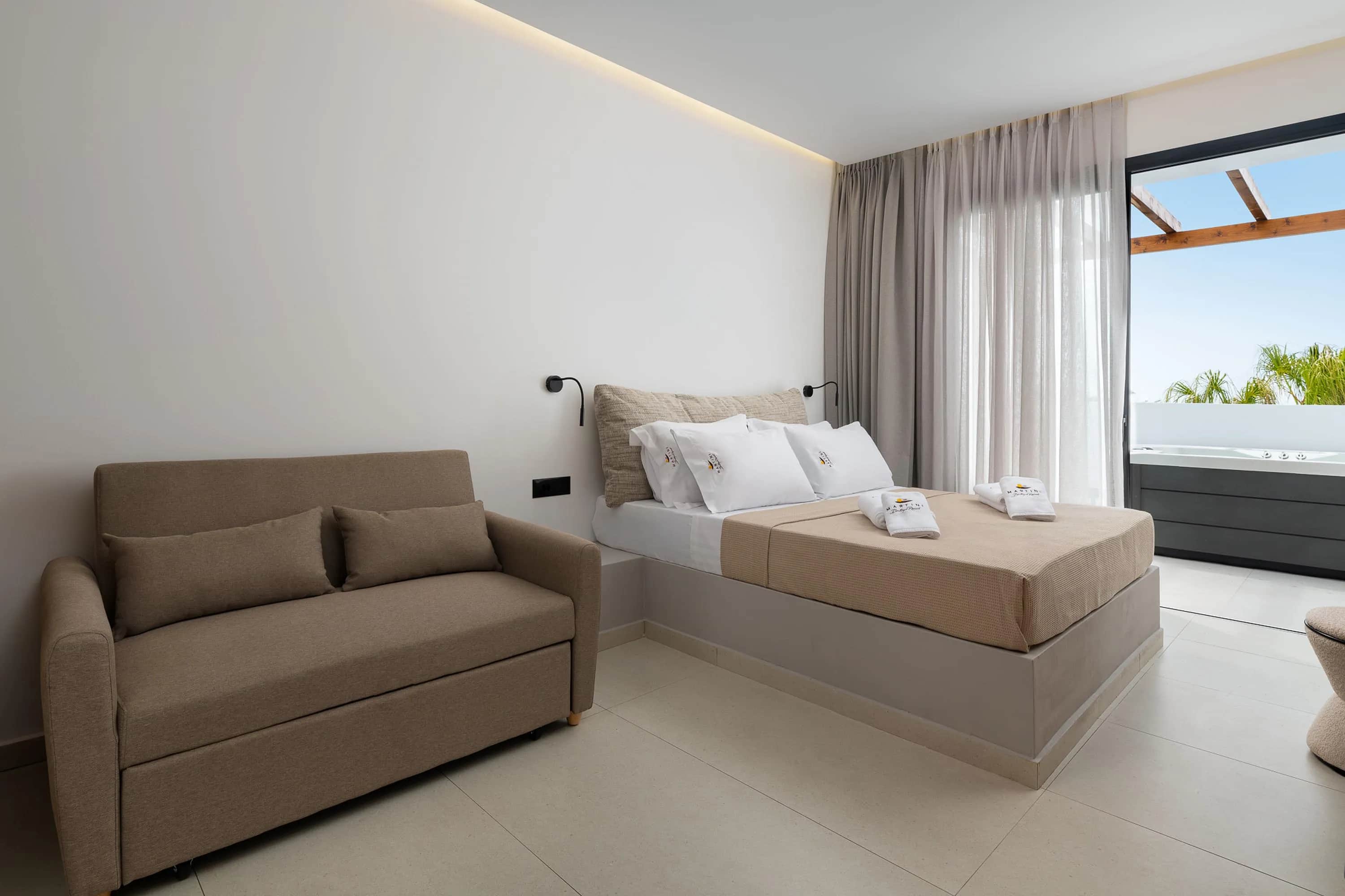 Suite with Jaccuzi - Martini Boutique Resort — photo 2