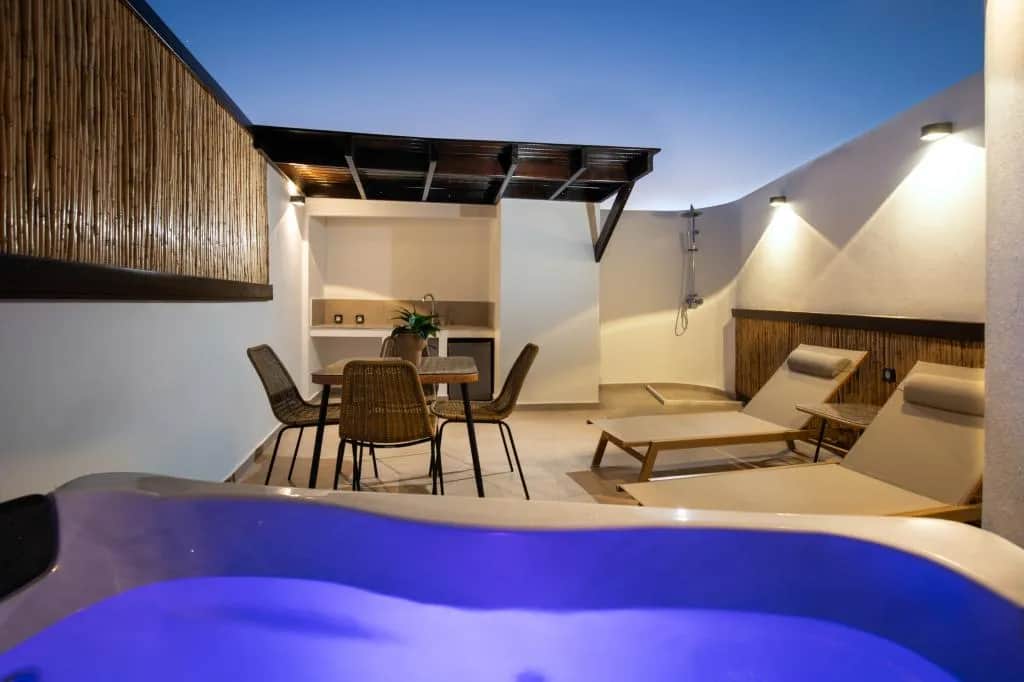 ARCH Luxury Suites - Orama, Archangelos
