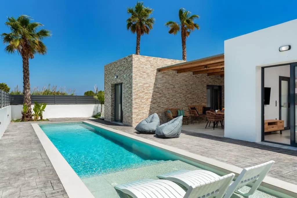 Salty Sun Luxury Villa 6, Kremasti