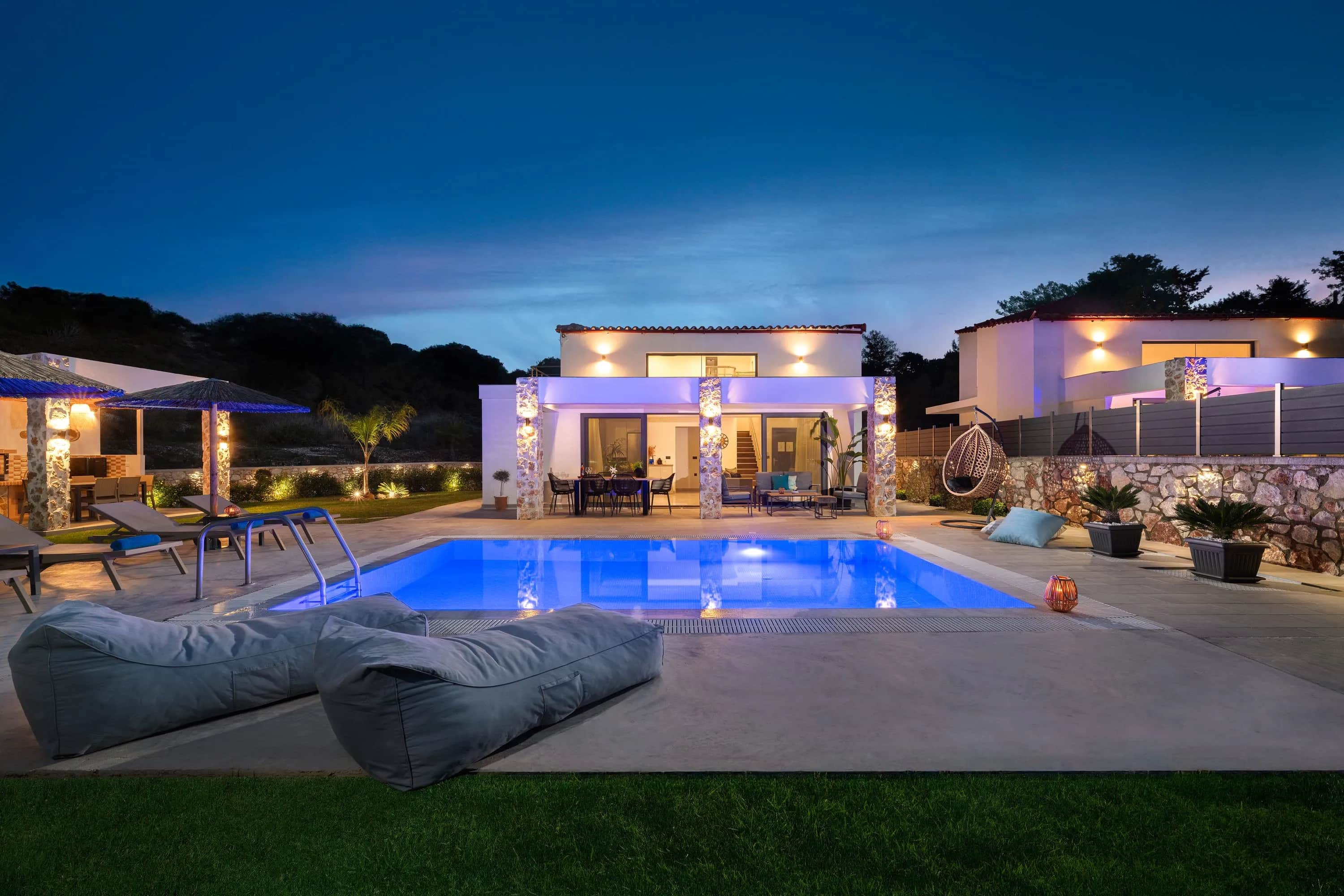 Aiora Luxury Villa 1 — photo 1