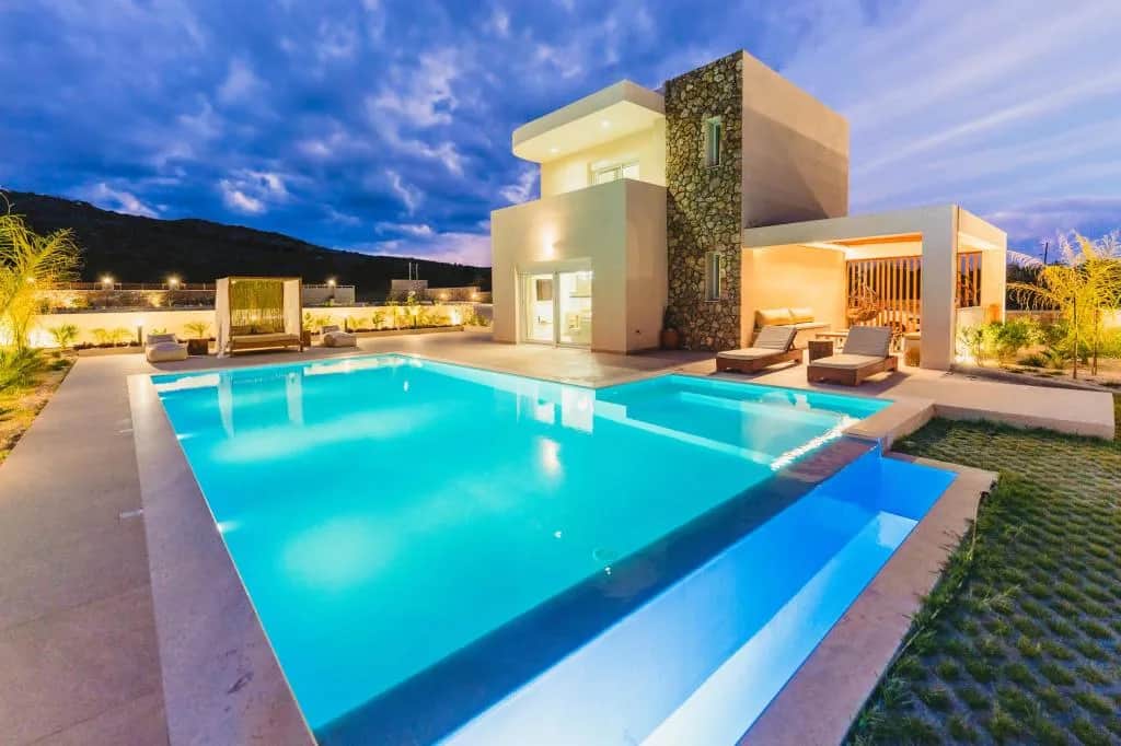 Aiolia Villa, Lachania