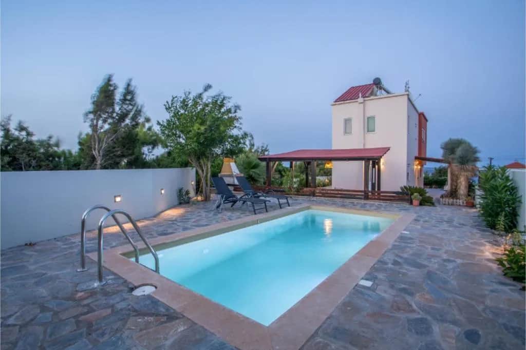 Villa Verona Pool, Lachania