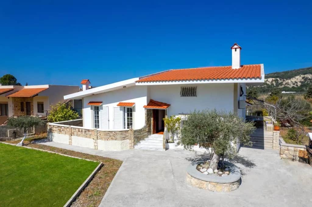 Yanni’s Place, Paradeisi