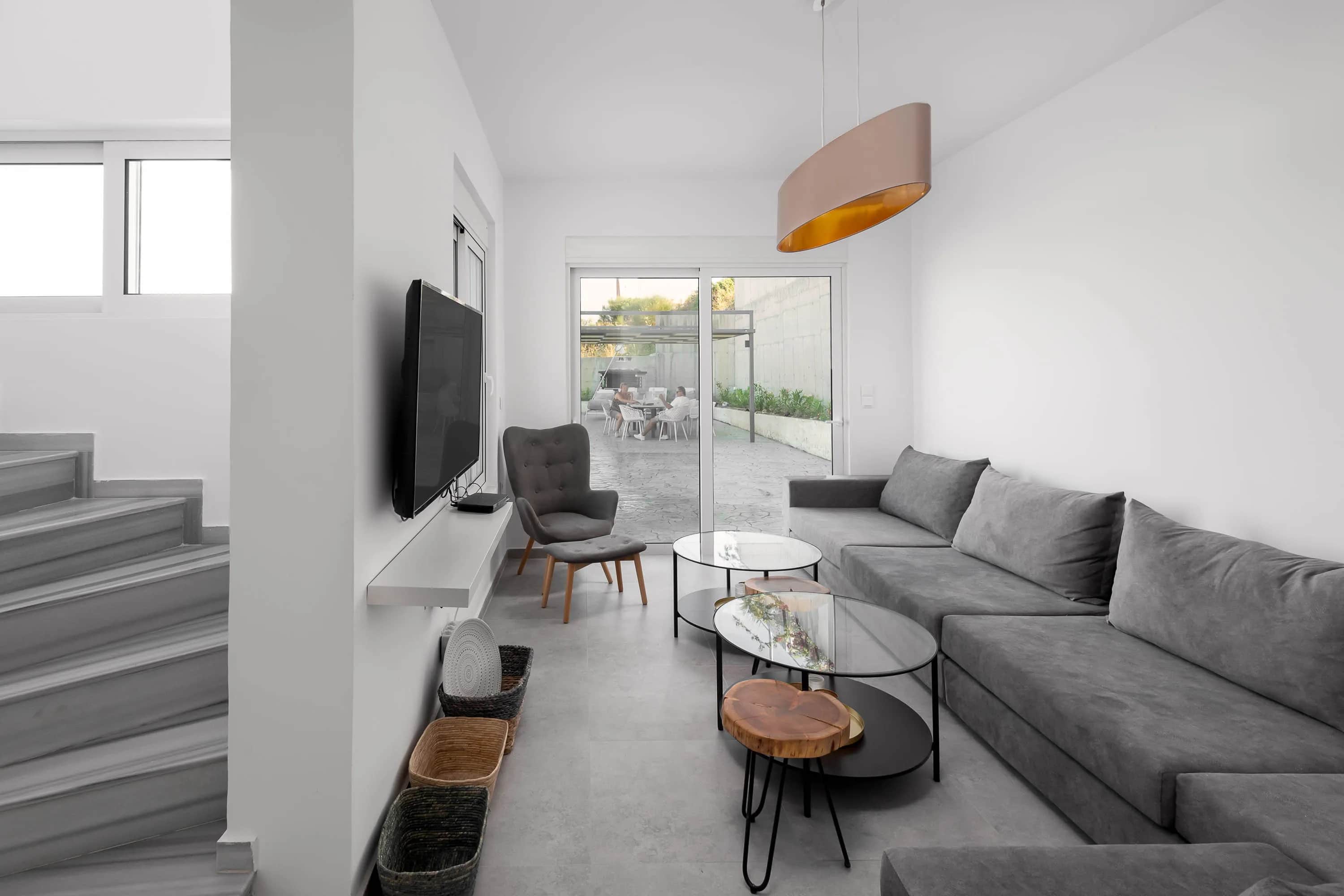 Hill & Sea View Villa up to 8 — photo 4