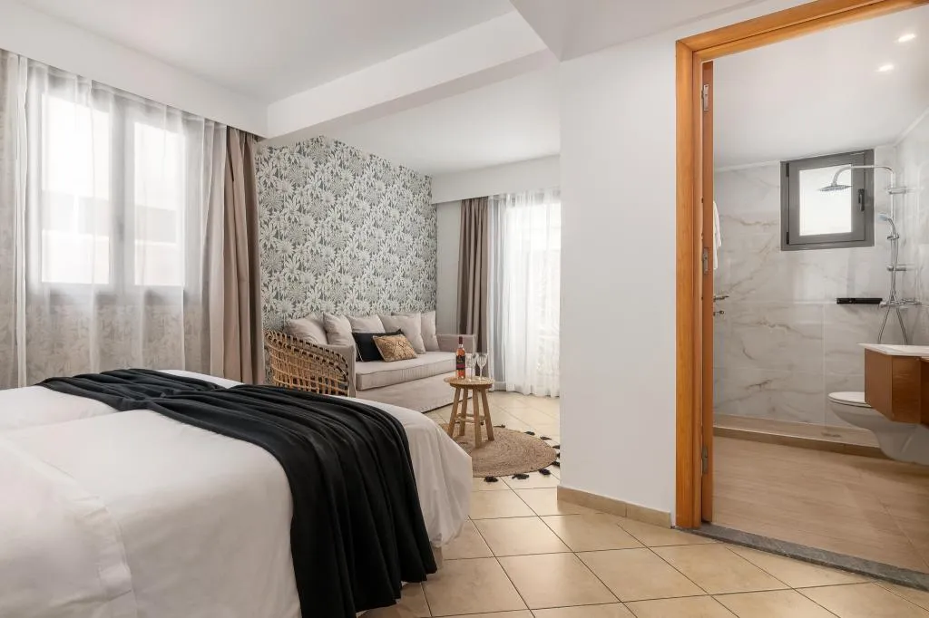 Superior Quadruple Room - Diana Art Boutique Hotel, Rhodes City