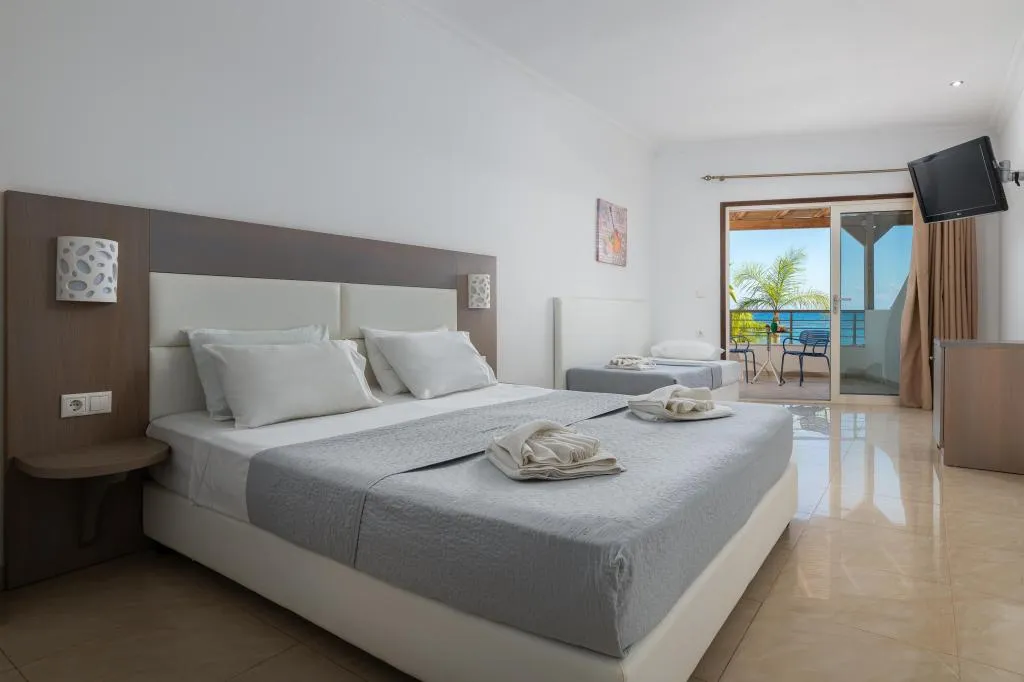 Aquarius Beach Hotel - Beach Front Sea View, Faliraki