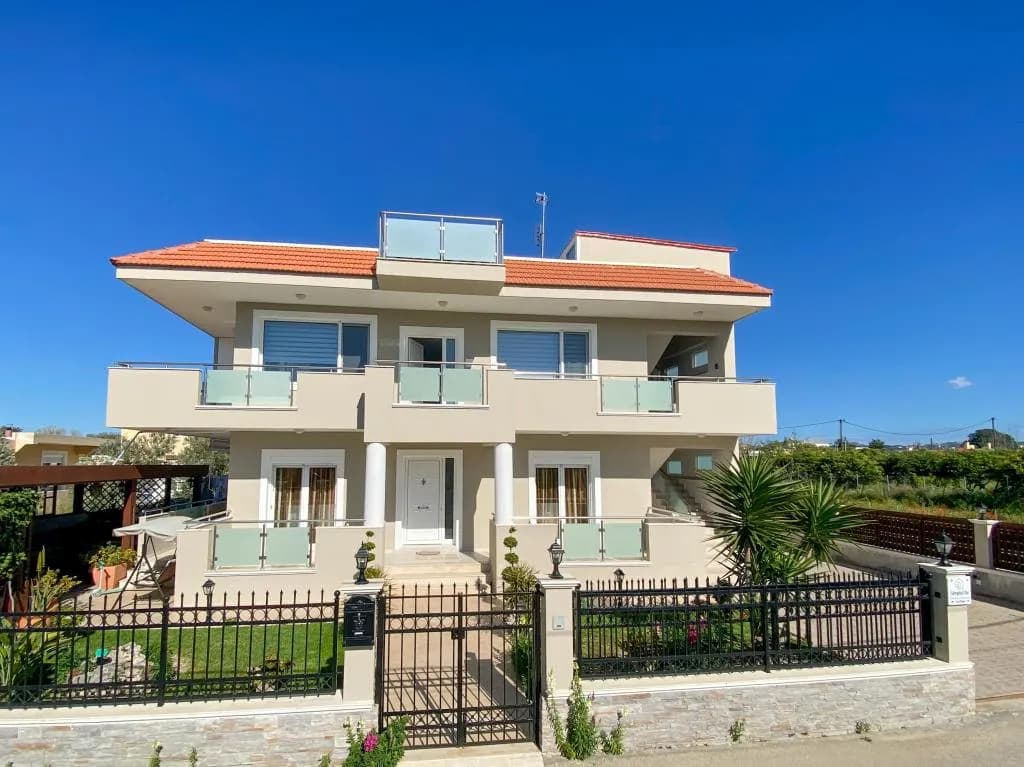 Apartment 2 - SimplyCity Homestay, Kremasti